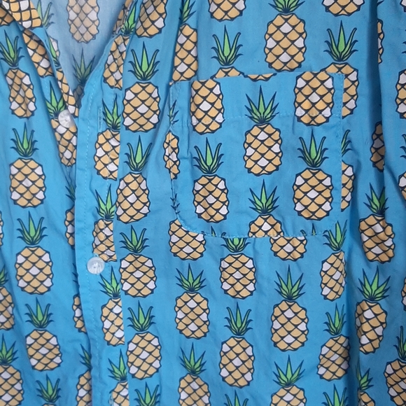 Amnesia Pineapple Shirt - Large - Picture 2 of 5